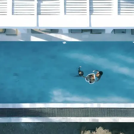 Villa Seadream *