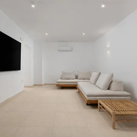 Seadream - Luxury - Pool&sea View